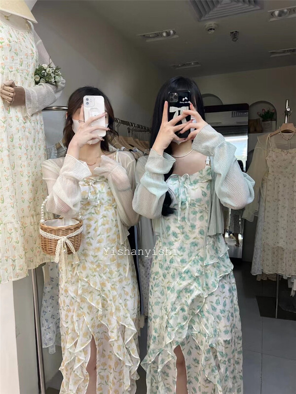 [clothing world] lady flounced floral suspender dress (excluding top) 4238\hjy