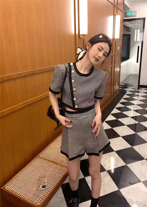 [tinamini] temperament small fragrance round neck short sleeve shirt + high waist fashion Shorts Set ys1-917\hjy