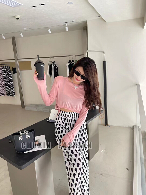 [c.x Chuxin] exotic sunscreen shirt with short front and long back 6133\wtt