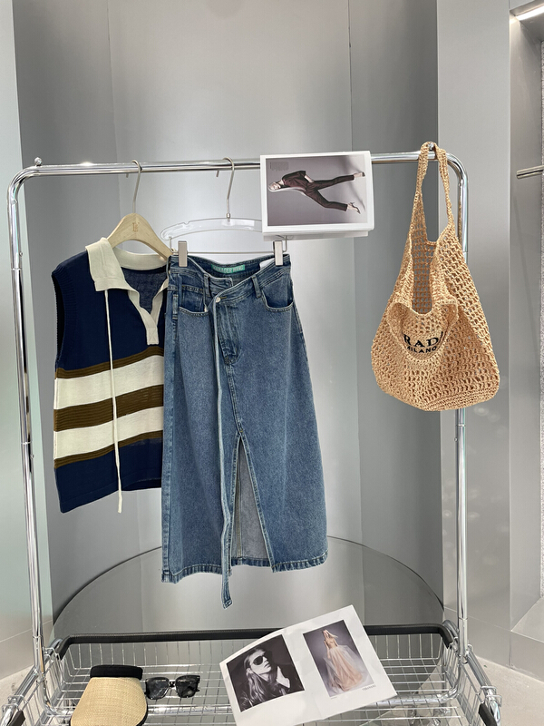 [bobo1972] denim skirt skirt only sells denim skirt 226261