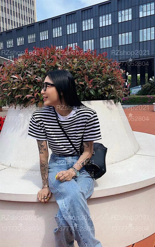 [Bella Bella] round neck black and white stripe versatile short sleeve T-shirt 6918\wtt