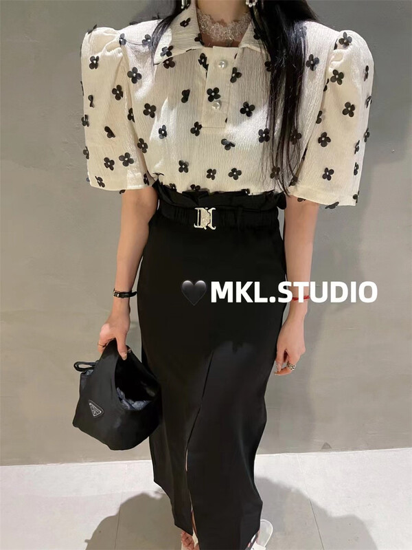 [Mikala] heavy industry floret bubble sleeve shirt 1009\pcz