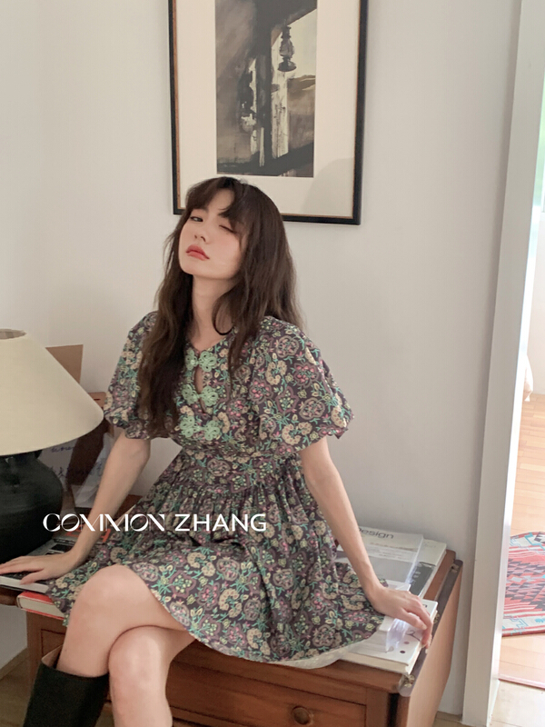 [CZ Zhang] Vintage printed short cut-out dress 62376\xyj