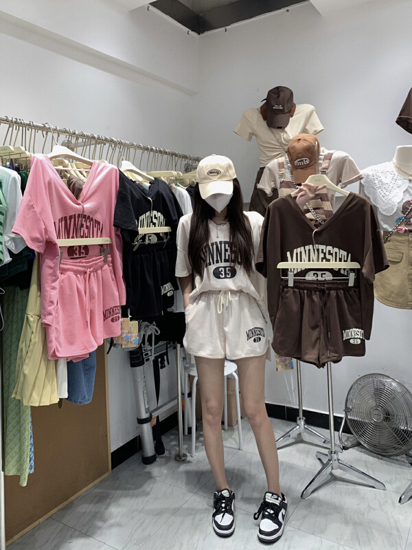 [Julia] simple V-neck letter short sleeve T-shirt + loose casual Shorts Set ys2-1007\pcz