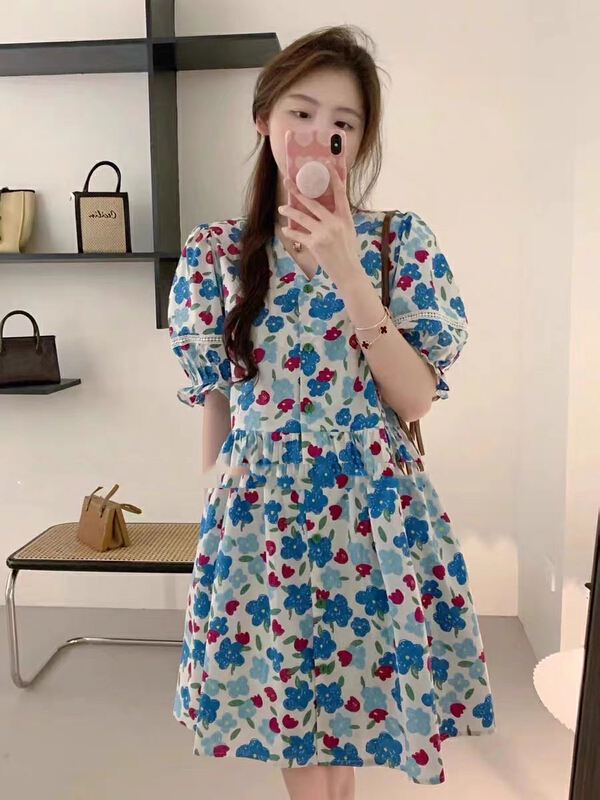 [Huaxi] design sense bubble sleeve high waist thin Flower Button dress 9093\pcz