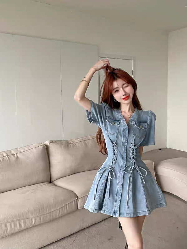 【 M.H 】 temperament versatile denim dress (with tie rope) 8384\pcz