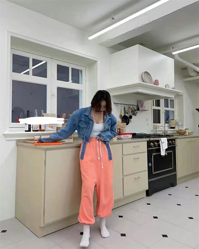 New year in early spring! [hongniuniu] Korean version simple solid color legged casual pants 9561\xyy