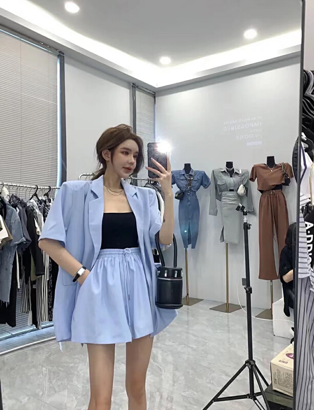 [MI] Korean loose diagonal button suit + high waist slim casual shorts suit 9750\pcz