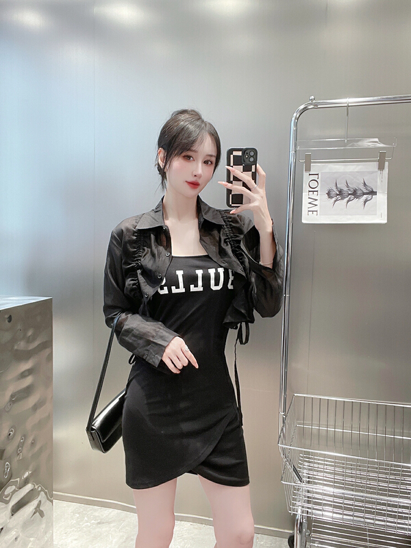 [m&m] simple and comfortable shirt + letter suspender Dress Set (only shirts + skirts) 16483\pcz