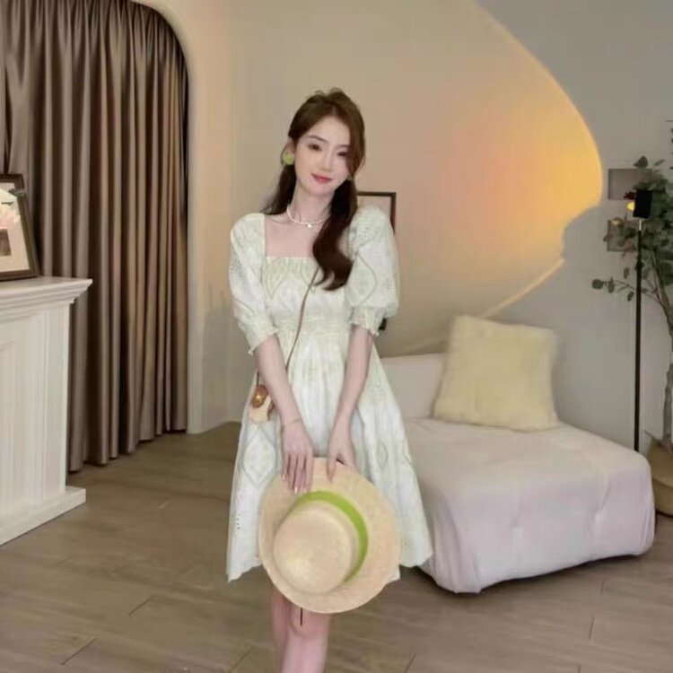 [Kiki studio] French square neck embroidered dress 6032\hjy