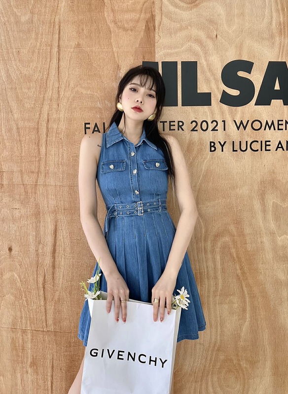 [mi2 (n:aa)] fashion temperament sleeveless pleated denim dress (with belt) e9329\jj