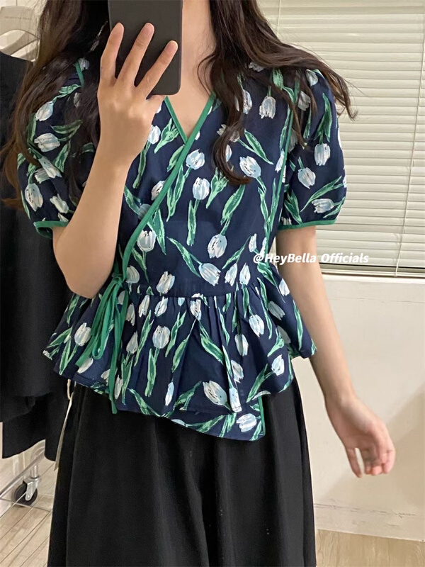 [hey Bella] vintage floral design V-neck shirt ys1-1627\ll