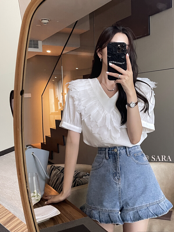 [Sara] Korean sweet V-neck double-layer wavy collar shirt ys1-88100\lwy