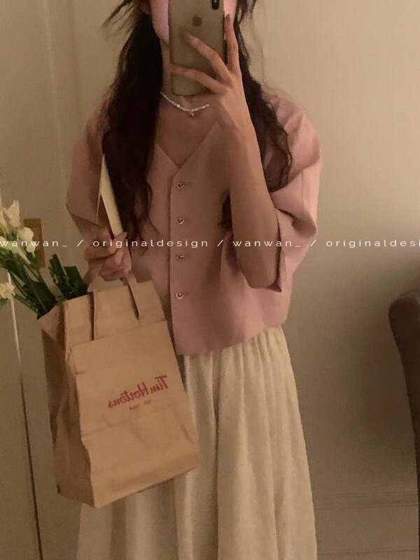 In early summer! [wanwan] temperament V-neck love button jacket 1622\hbx