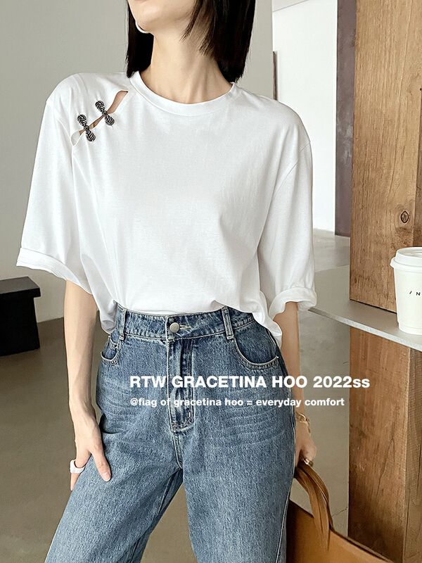 [gracetina Hoo] new Chinese Short Sleeve T-Shirt decorated with metal buckle (small hollow out design) t2178\zxl