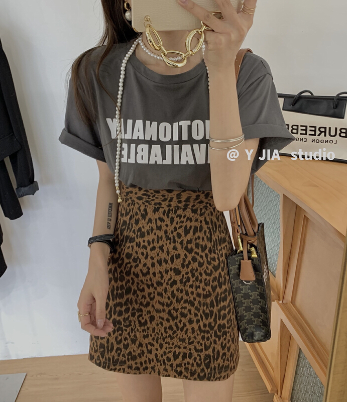 [y.jia EJA] simple round neck letter short sleeve + sexy high waist Leopard Print Skirt Set ys1-6622\pcz