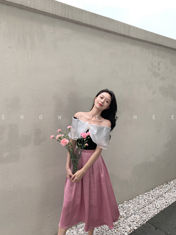[Xiu Xixi] sweet temperament bow off shoulder shirt (with pearl chain) 9115\jhy