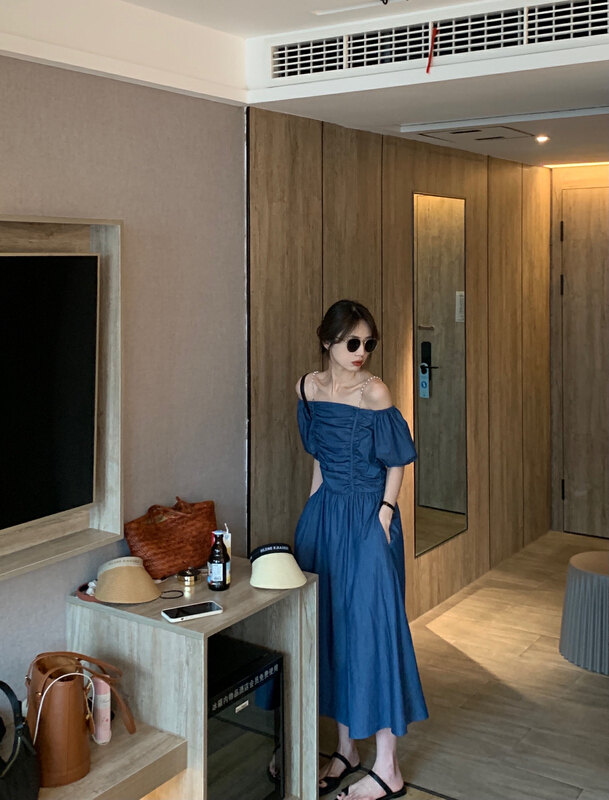 [y.jia EJA] off shoulder chain Pleated Dress (with chain) 9528\pcz