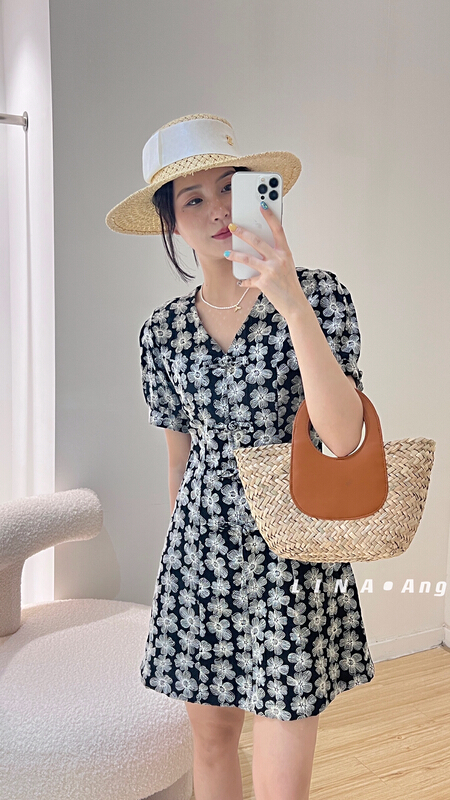 [Lina] V-neck Embroidered Flower lady dress 0178\hjy