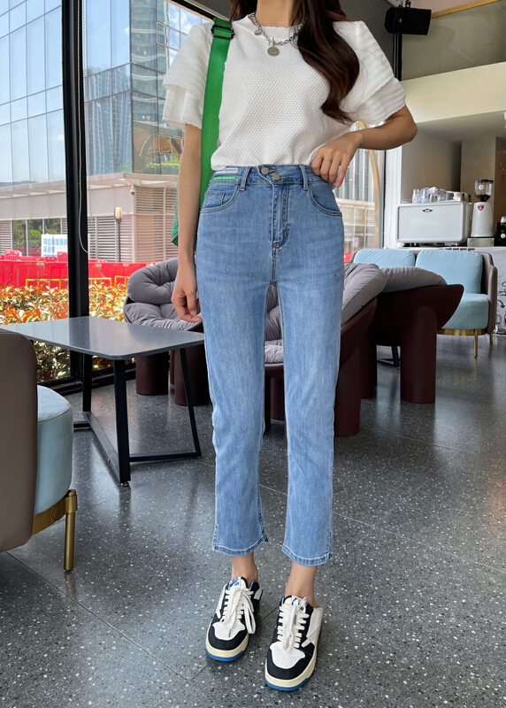 [en Xier] Korean version of slim and versatile double button stretch pipe jeans k2336\l