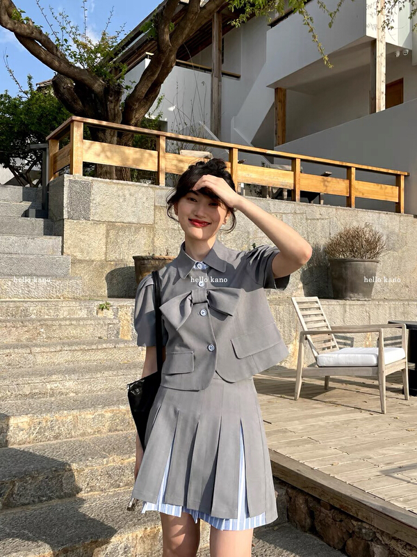 [Huaxi] Korean bow short sleeve shirt + high waist pleated half skirt suit 9200\pcz