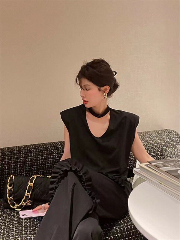 [Bella Bella] hanging neck design loose shoulder pad short sleeve T-shirt 6911\wtt