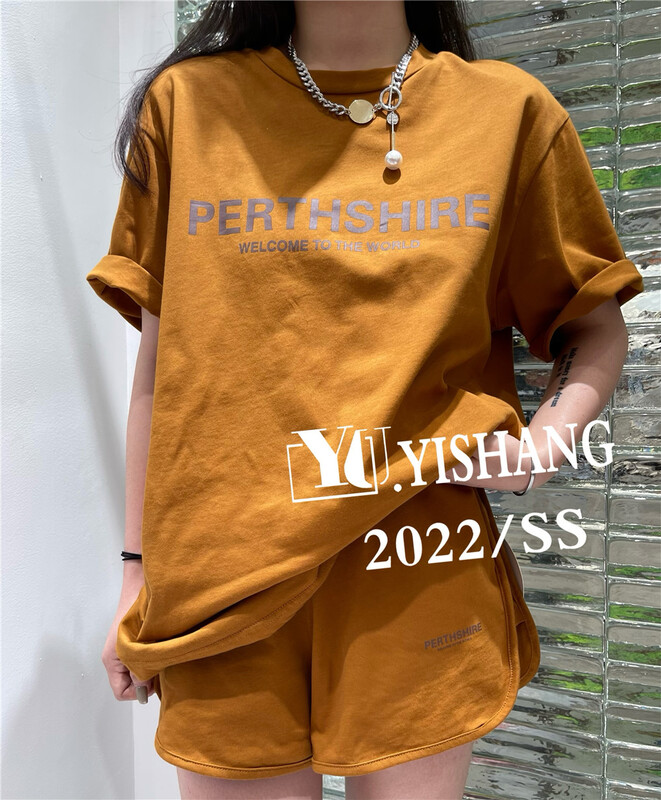 [Yishang & Yiyou] round neck lettered printed fashion short sleeve T-shirt + slim casual Shorts Set 6316\lsw