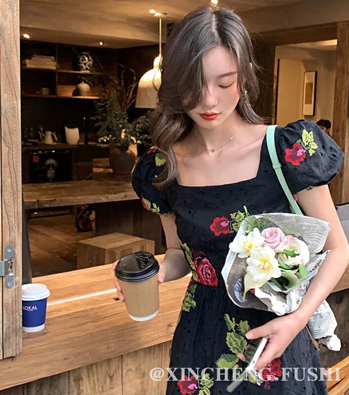[Xinsheng] Rose Embroidery square neck short sleeve dress 5216\pcz