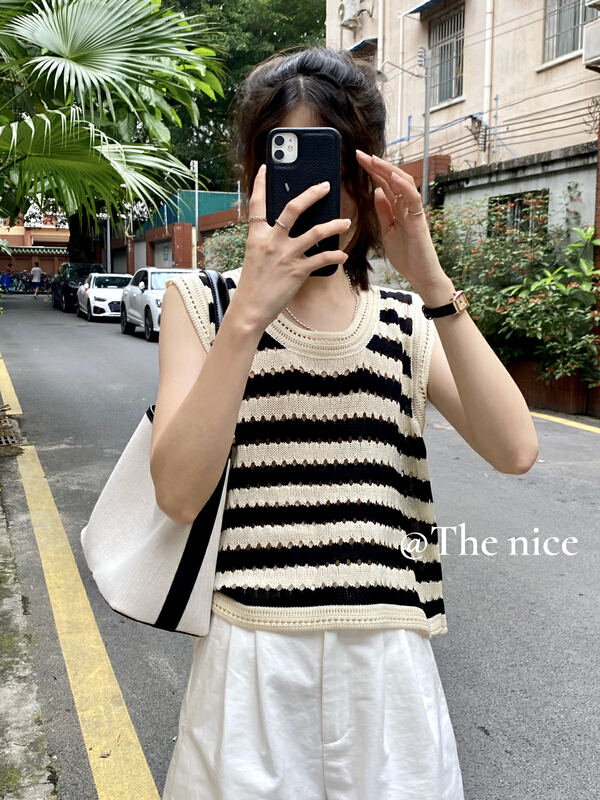 [the nice] striped hollow out pearl sleeveless vest 00327\hjy