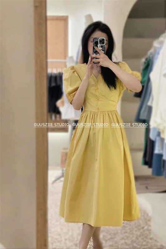 New year in early spring! [ancient style] Korean version V-neck bubble sleeve high waist dress 3007\hjy