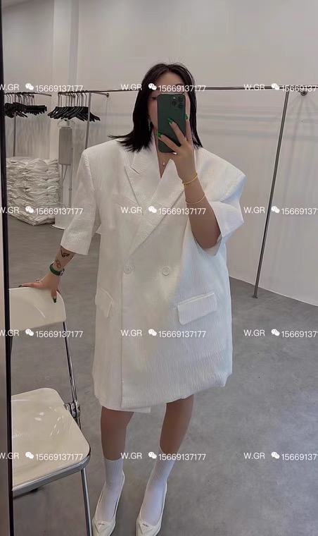 [East room] fashion temperament Korean short sleeve shoulder pad suit 9356\wtt