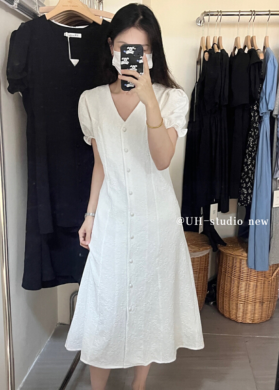 [uh] French retro V-neck bubble sleeve dress 7810\hjy