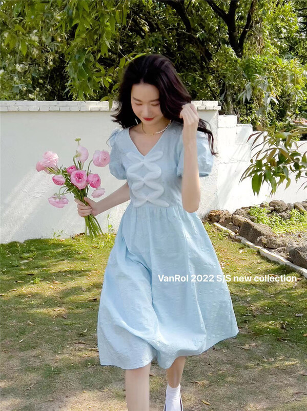 In early summer! [vanroi Fanluo clothes] Korean sweet V-neck high waist dress 8193\hjy