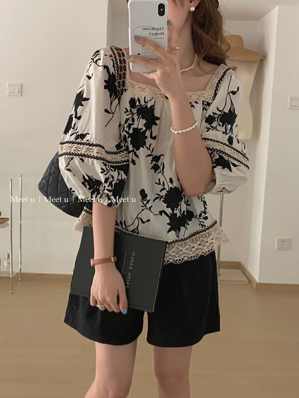 [meetu] ins holiday style square neck printed and stitched lace blouse (only selling blouses) 22503\hbx