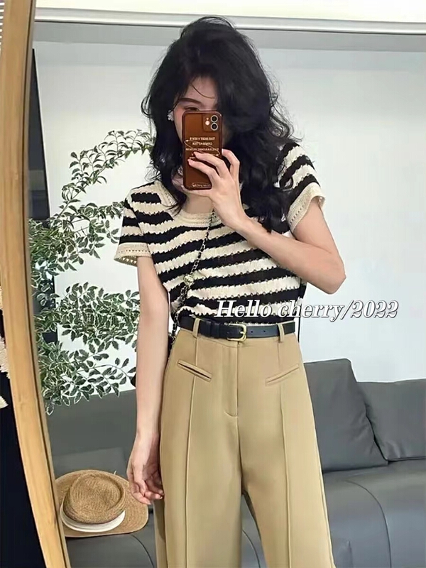 [Hello cherry] color blocked round neck hollow out short sleeve T-shirt 11106\wtt