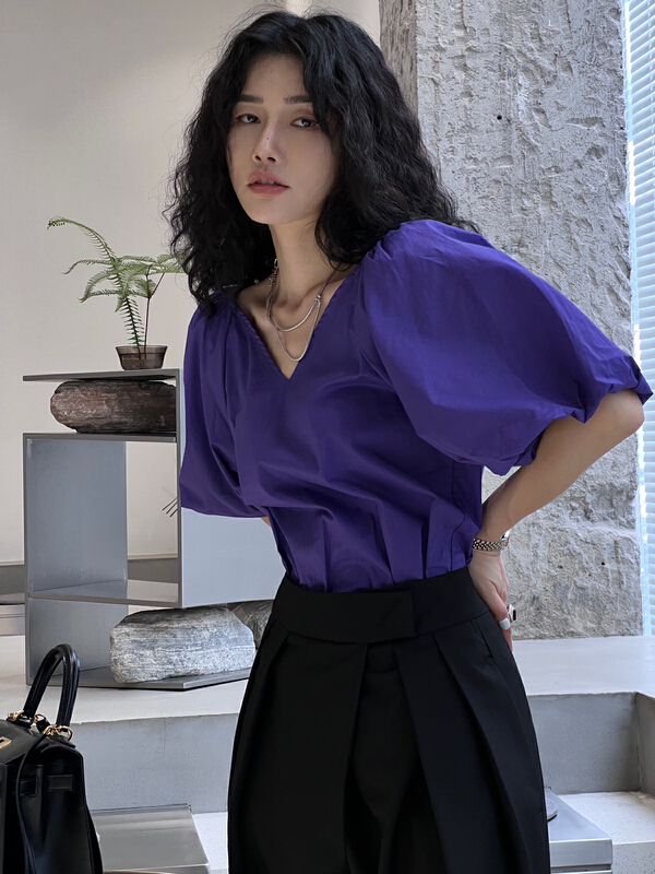 [all in] V-neck bubble sleeve pullover shirt 4243\ozq