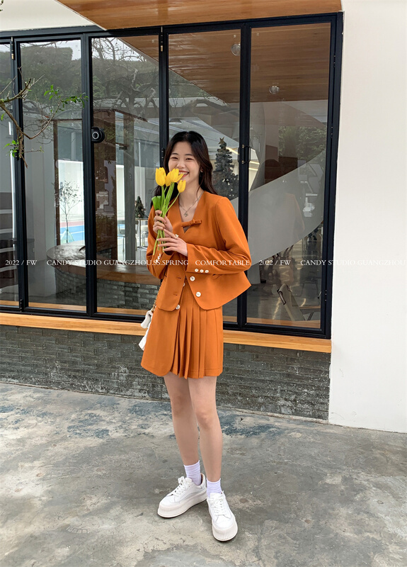 New year in early spring! [candy] Korean version simple V-neck suit + versatile A-line pleated skirt suit (with detachable bow clip) b8037\zsy