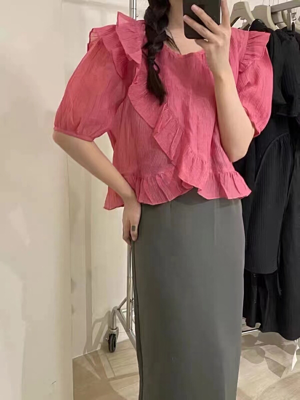 [Moco Moke - small a family] irregular ruffled fairy shirt 855\pcz