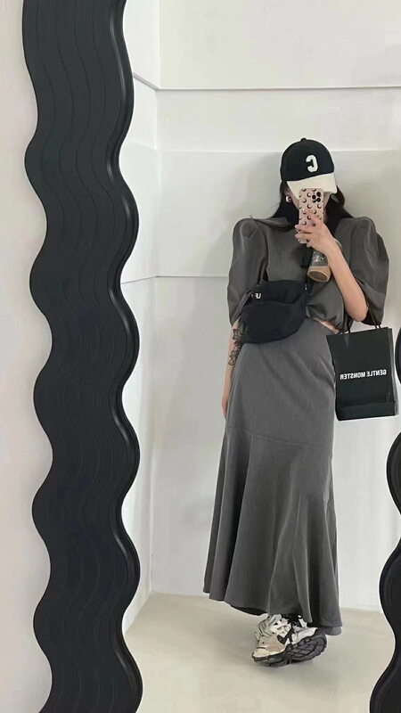 【 mi 】 French bubble sleeve short top + slim fishtail skirt two piece suit 9720\pcz