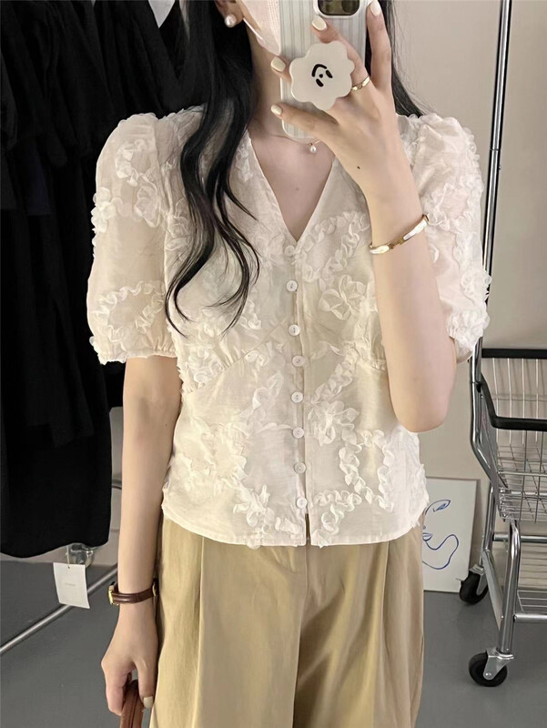 [Susan] fresh embroidered V-neck sweet shirt 18959\lsw