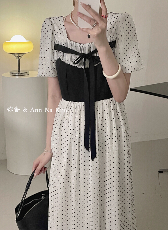 [Mi Xiang] Korean color blocking wave dot square neck bubble sleeve dress 5358\hjy