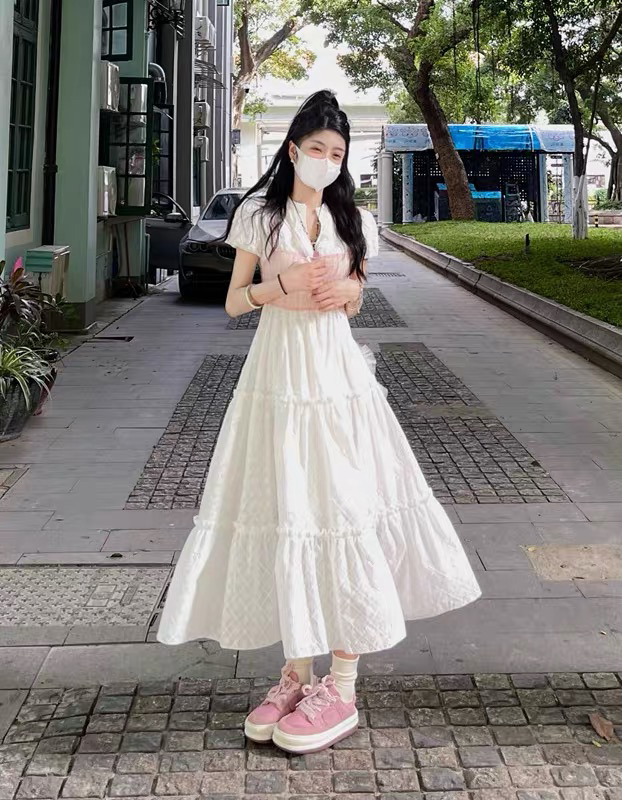 【KIKI STUDIO】時尚甜美小清新繡花連衣裙(配吊帶背心)(只賣連衣裙)  6083#  HJY