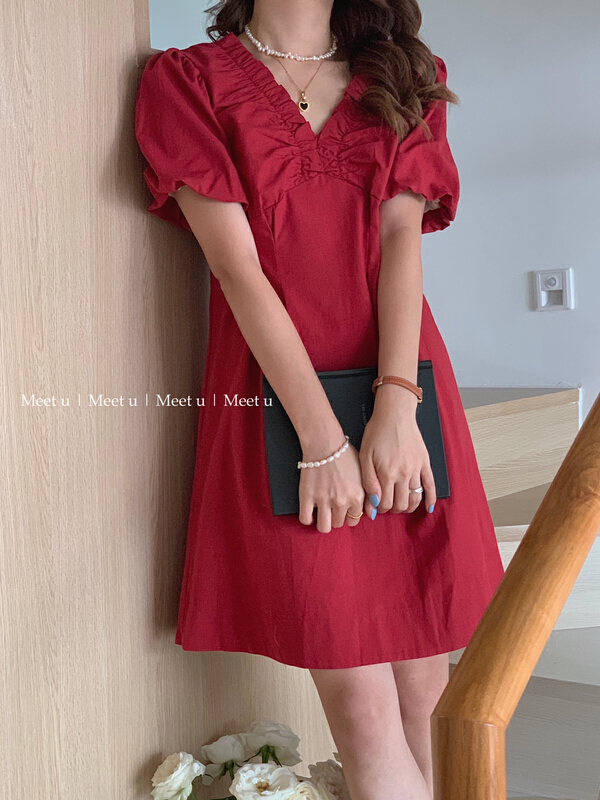 [meet u] pleated V-neck bubble sleeve dress 22396\hbx