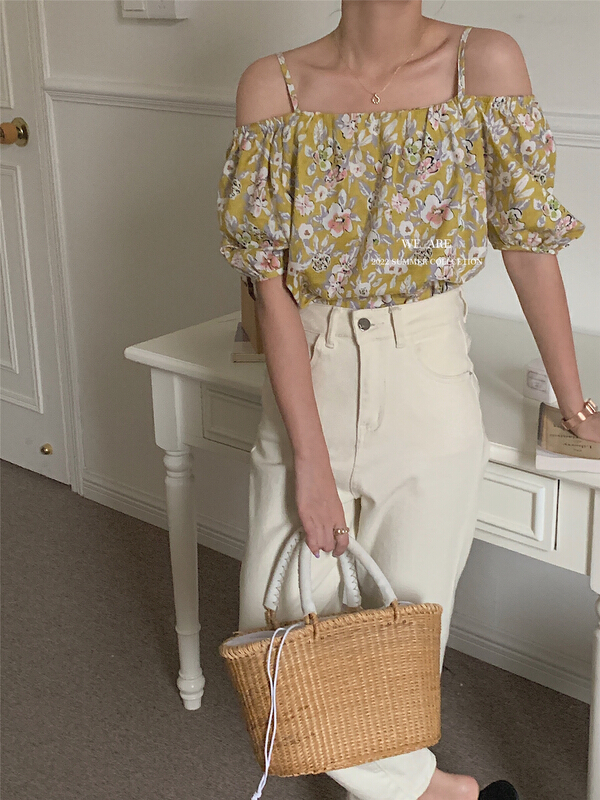 [we are] Korean version broken flower suspender one line collar shirt 10156\zjy