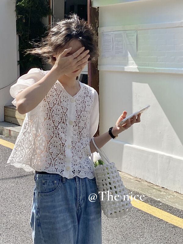 [the nice] leaf hook flower shape V-neck shirt 00329\hjy