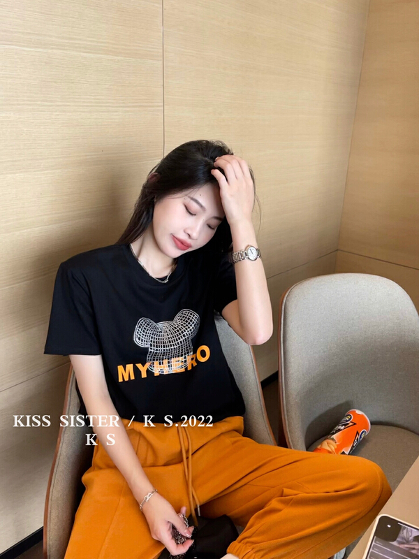 Original price 66.55! [kiss sister] loose and comfortable hot drill bear short sleeve T-shirt 9096\cqw