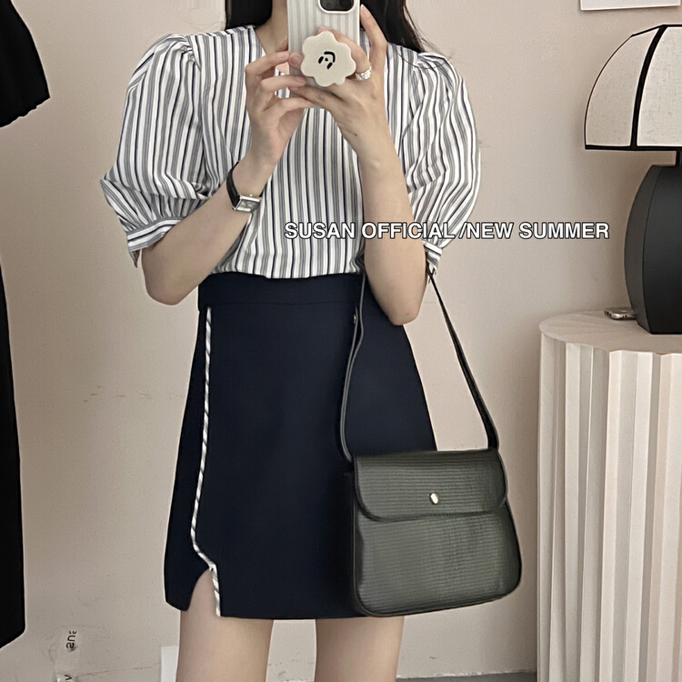 [Susan] fashion striped blouse + simple and versatile skirt set 19128\lsw