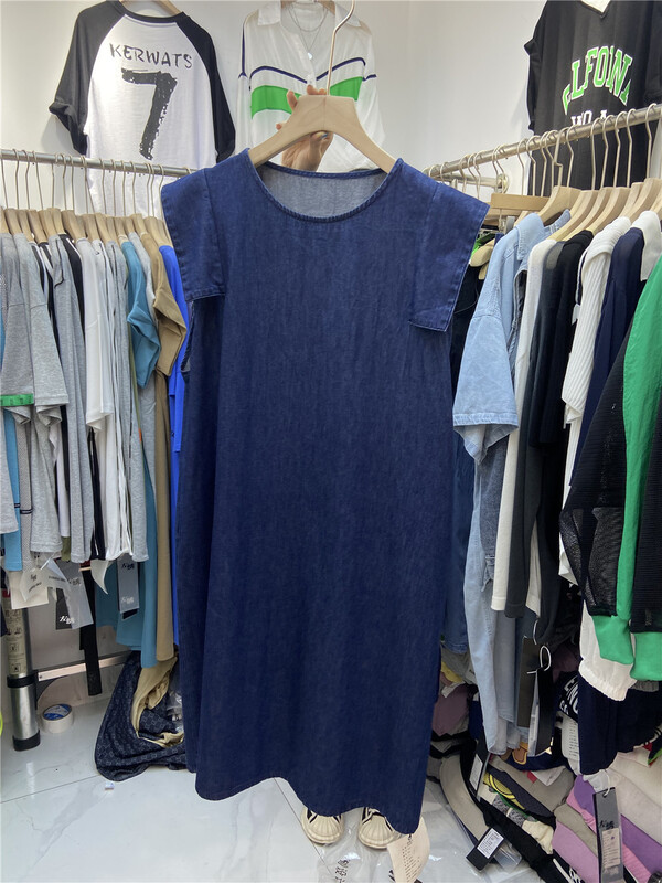 [left embroidery] round neck sleeveless comfortable dress 7679\l