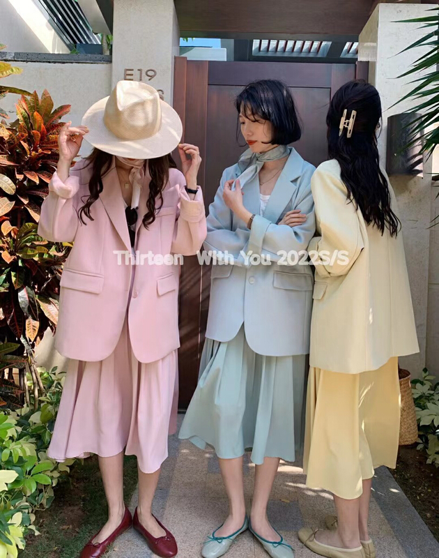 New year in early spring! [thirten 13] Korean version simple and fashionable short coat (without silk scarf) ys1-1117\xyy