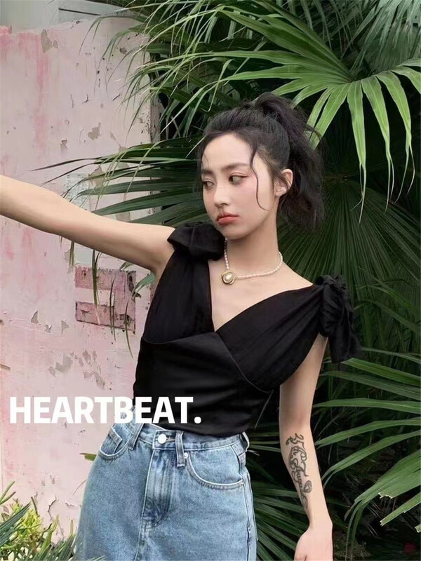 [hearteat] French strap off shoulder suspender shirt 588\zjy
